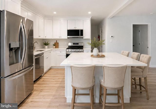 256 NAUTILUS DRIVE, Manahawkin, NJ 08050