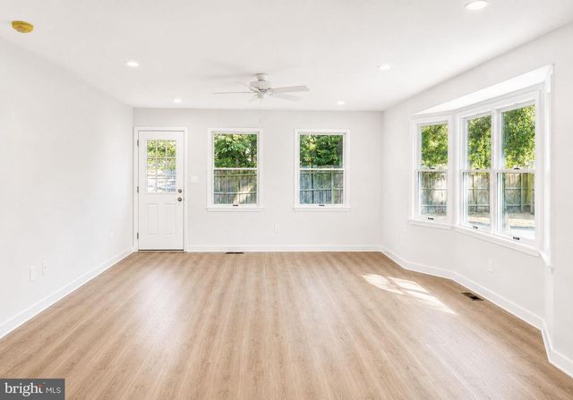 256 NAUTILUS DRIVE, Manahawkin, NJ 08050