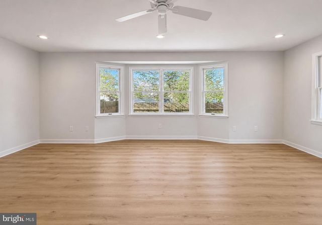 256 NAUTILUS DRIVE, Manahawkin, NJ 08050