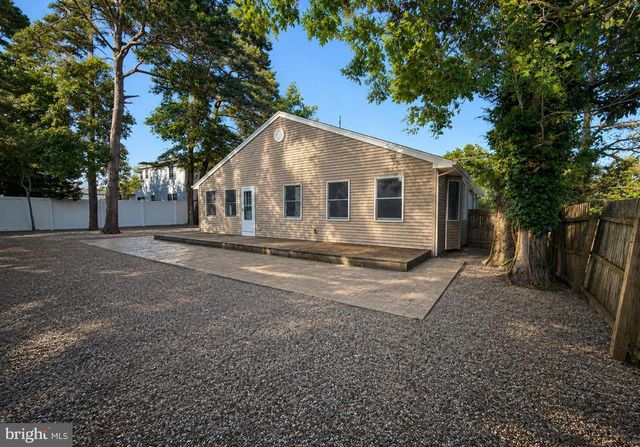 256 NAUTILUS DRIVE, Manahawkin, NJ 08050