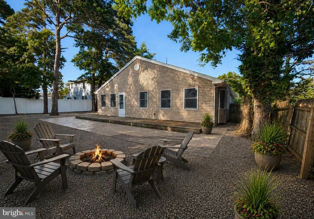 256 NAUTILUS DRIVE, Manahawkin, NJ 08050