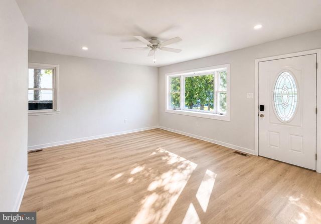 256 NAUTILUS DRIVE, Manahawkin, NJ 08050