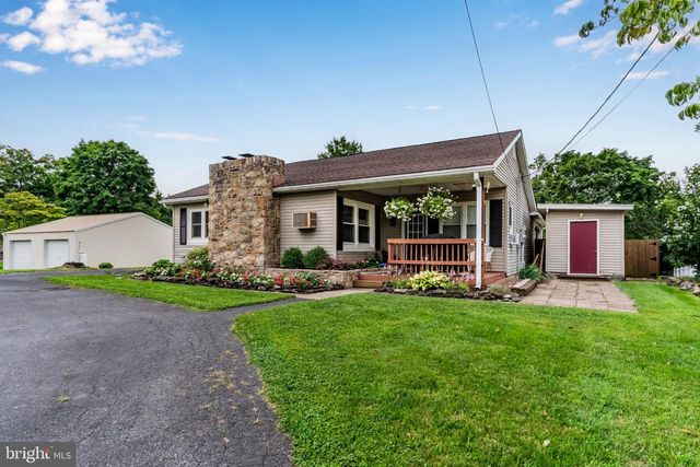 3037 SPRING RD, Carlisle, PA 17013