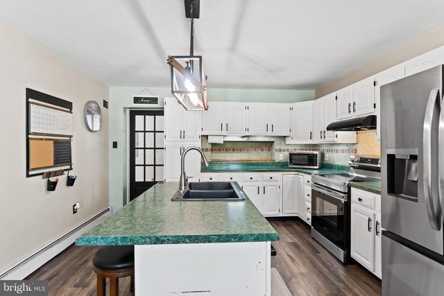 3037 SPRING RD, Carlisle, PA 17013