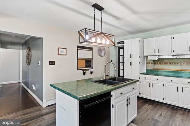 3037 SPRING RD, Carlisle, PA 17013