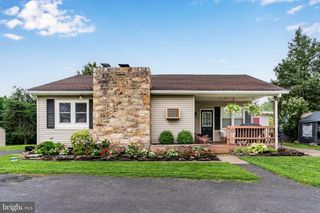 3037 SPRING RD, Carlisle, PA 17013