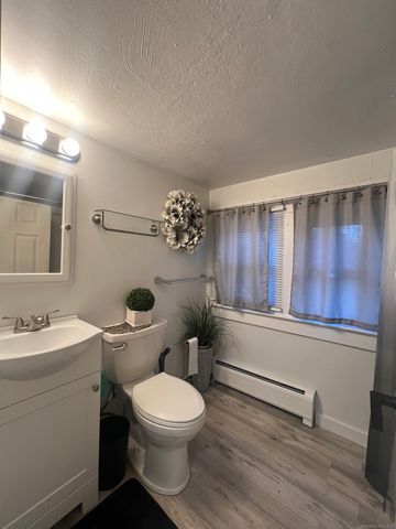 466 Derby Avenue, West Haven, CT 06516