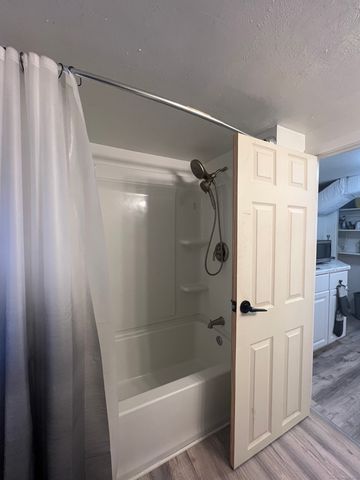 466 Derby Avenue, West Haven, CT 06516