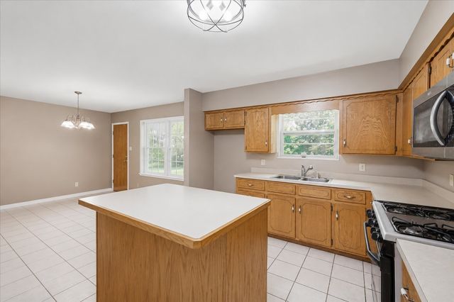 200 W North Street, Aubrey, TX 76227