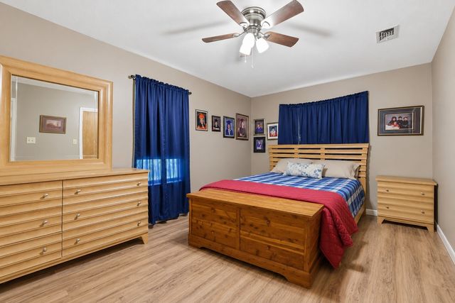 200 W North Street, Aubrey, TX 76227