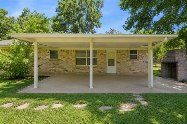200 W North Street, Aubrey, TX 76227