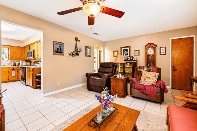 200 W North Street, Aubrey, TX 76227