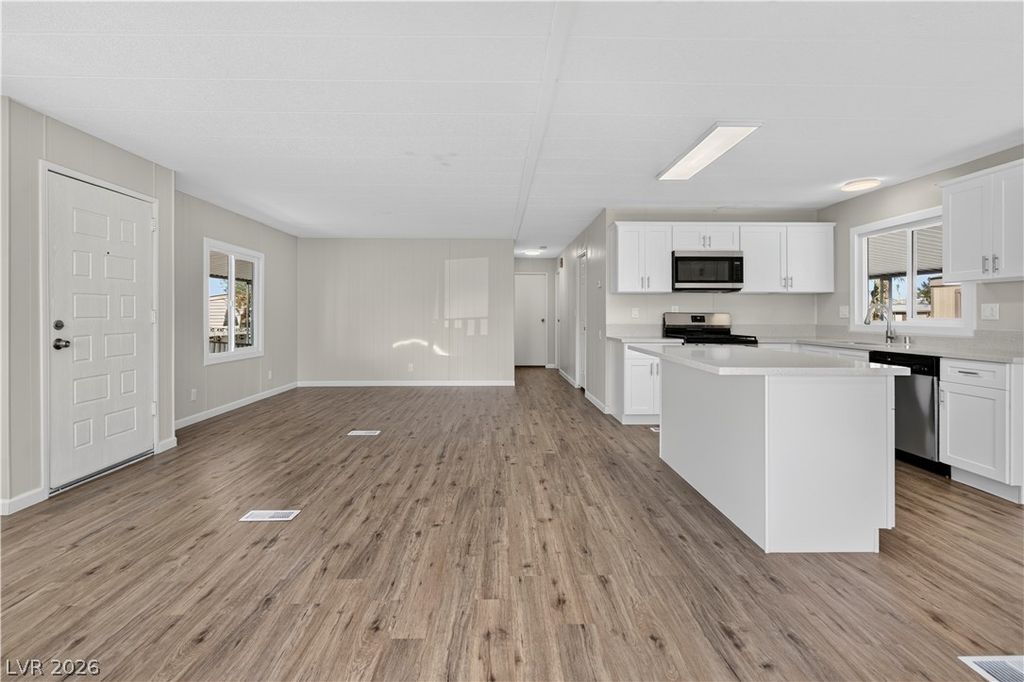 3355 Haleakala Drive, Las Vegas, NV 89122 — photo 4