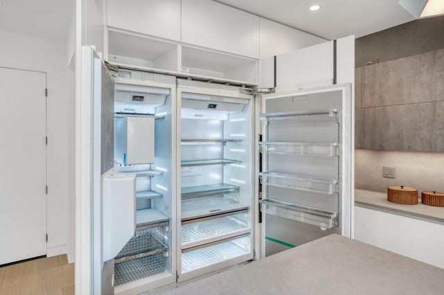 957 Clara Drive, Palo Alto, CA 94303