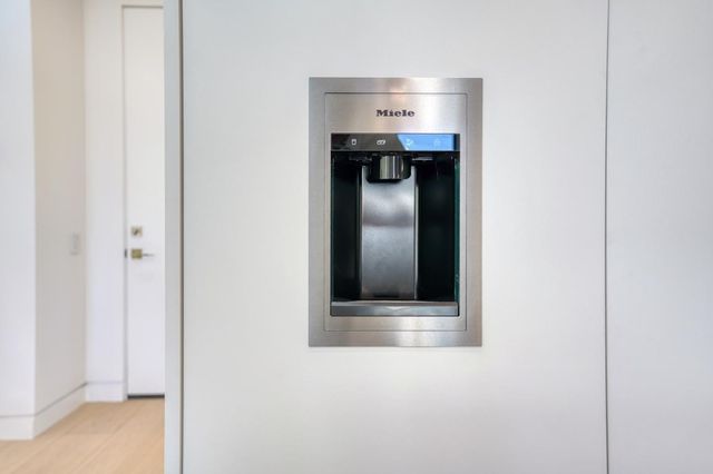 957 Clara Drive, Palo Alto, CA 94303