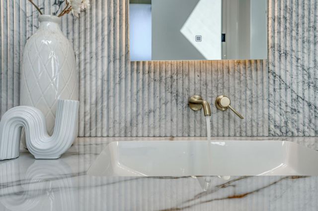 957 Clara Drive, Palo Alto, CA 94303