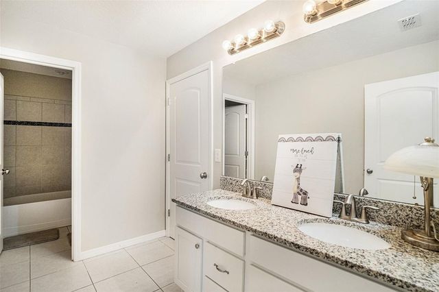 11882 THICKET WOOD DRIVE, Riverview, FL 33579