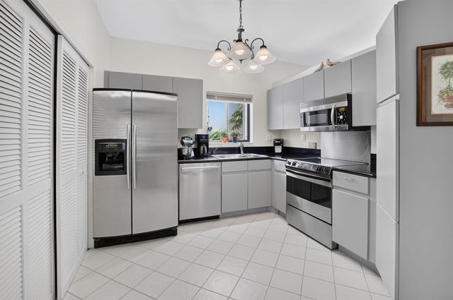 21692 Cromwell Circle, Boca Raton, FL 33486