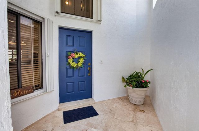21692 Cromwell Circle, Boca Raton, FL 33486