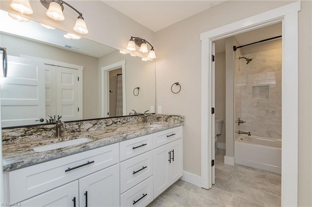 5051 Ramillie Run, Winston-salem, NC 27106