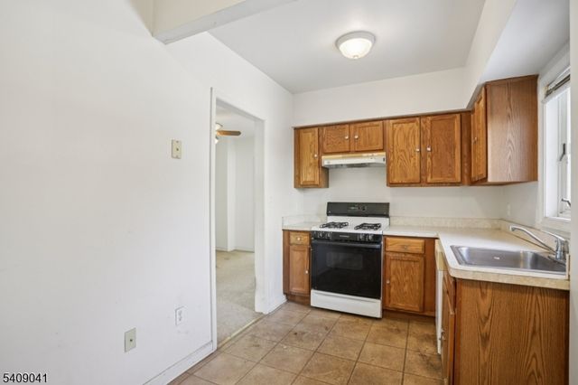 279 Genesee Ave, Englewood City, NJ 07631