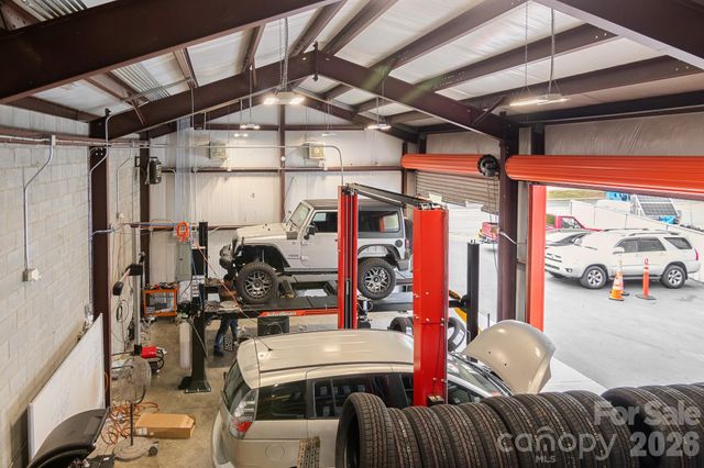 3413 S Tryon Street, Charlotte, NC 28217