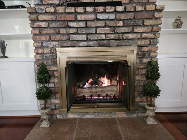 1554 COOPER LAKE Road SE, Smyrna, GA 30082