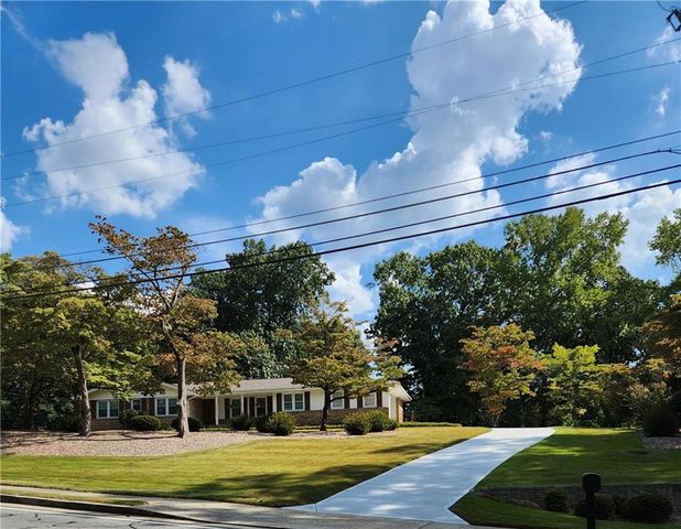 1554 COOPER LAKE Road SE, Smyrna, GA 30082