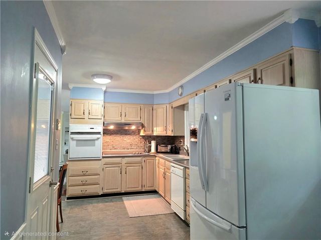 1554 COOPER LAKE Road SE, Smyrna, GA 30082