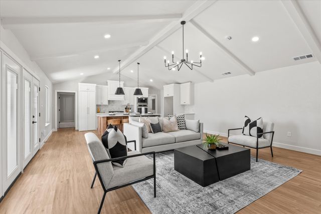 206 Sandalwood Lane, Levelland, TX 79336