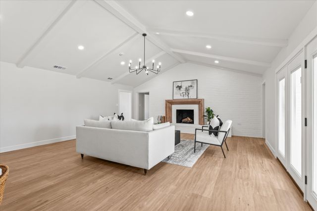 206 Sandalwood Lane, Levelland, TX 79336