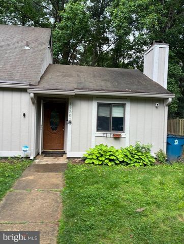 11301 GATESBOROUGH LN, Reston, VA 20191