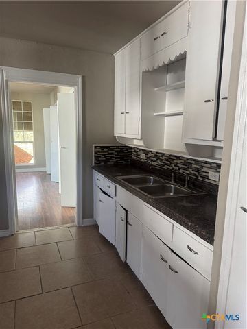 1307 E Avenue G, Killeen, TX 76541