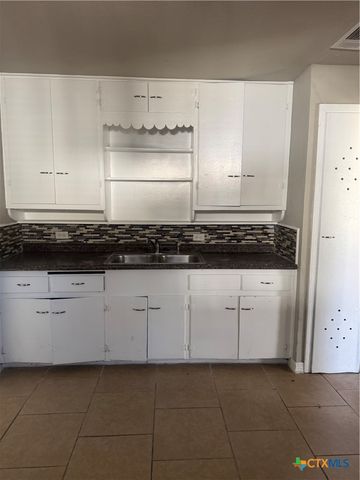 1307 E Avenue G, Killeen, TX 76541