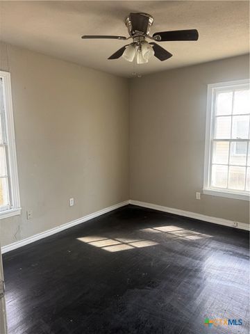 1307 E Avenue G, Killeen, TX 76541