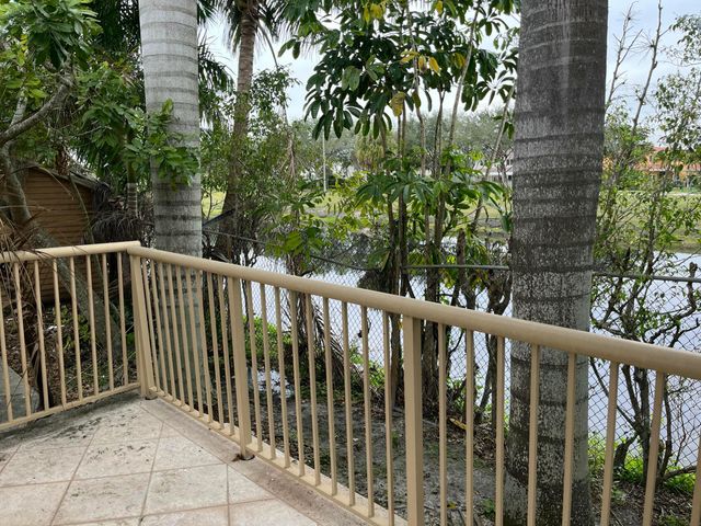 7445 N Augusta Drive, Hialeah, FL 33015