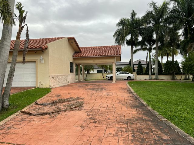7445 N Augusta Drive, Hialeah, FL 33015