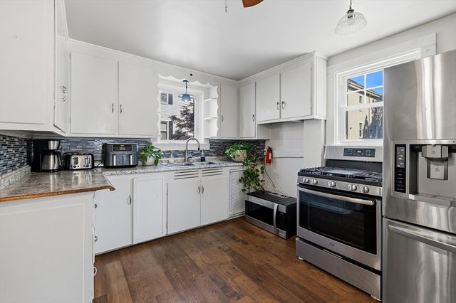 322 Harwich St, New Bedford, MA 02745