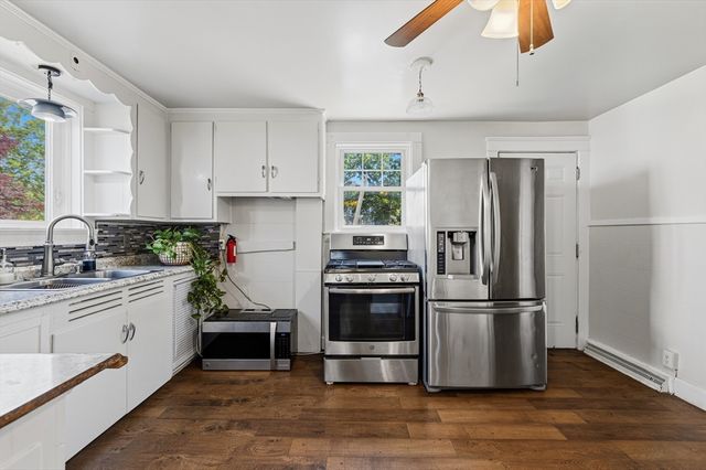 322 Harwich St, New Bedford, MA 02745