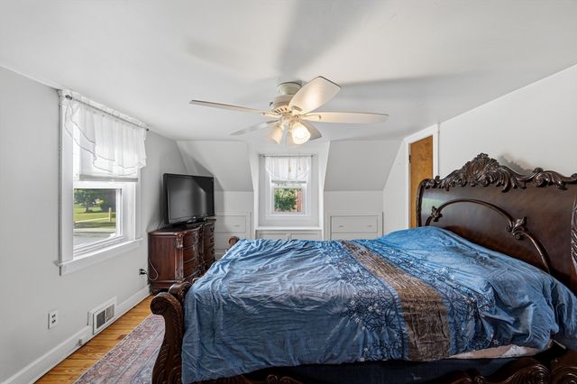 322 Harwich St, New Bedford, MA 02745