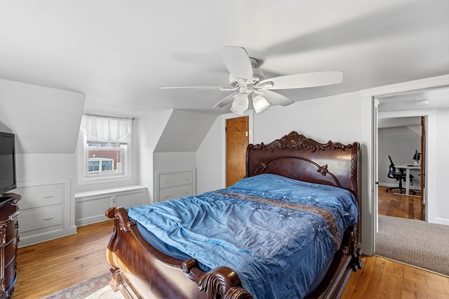 322 Harwich St, New Bedford, MA 02745