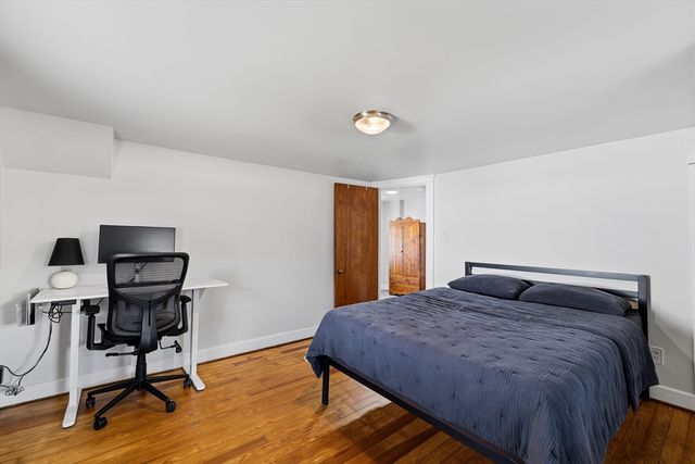 322 Harwich St, New Bedford, MA 02745