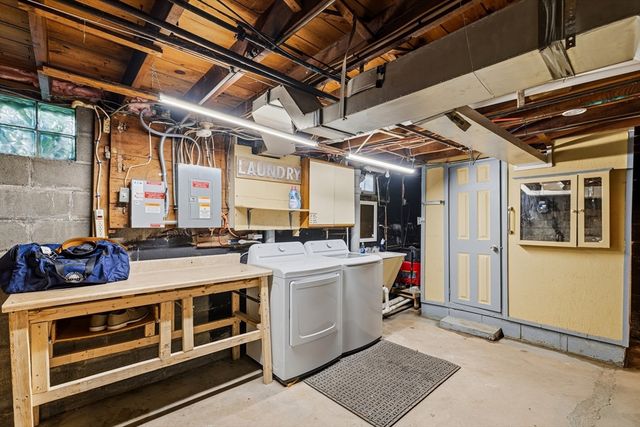 322 Harwich St, New Bedford, MA 02745
