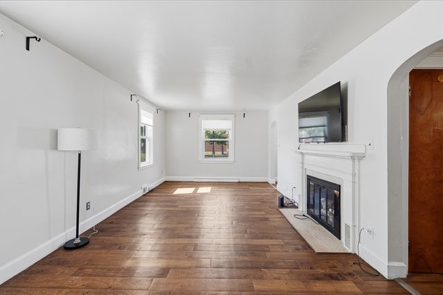 322 Harwich St, New Bedford, MA 02745