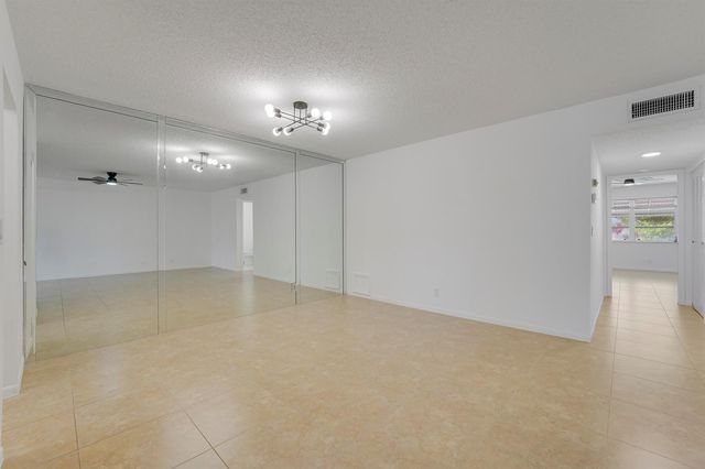 1142 W Circle Ter Terrace W C, Delray Beach, FL 33445