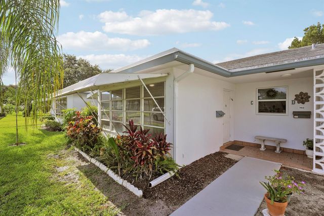 1142 W Circle Ter Terrace W C, Delray Beach, FL 33445