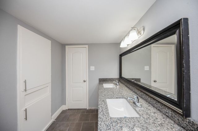 9407 Pipestone Street, Houston, TX 77074