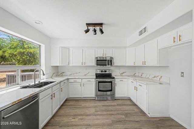 8431 S 50TH Drive, Laveen, AZ 85339