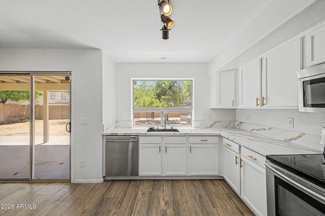 8431 S 50TH Drive, Laveen, AZ 85339