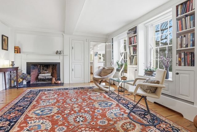 77 Pinnacle Rd, Harvard, MA 01451